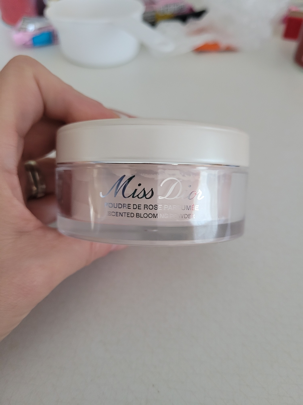 Miss Dior Scented Blooming Powder -